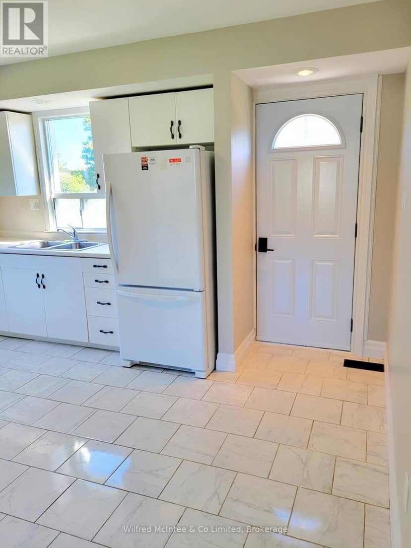 104 Meadows Drive, West Grey, photo 8