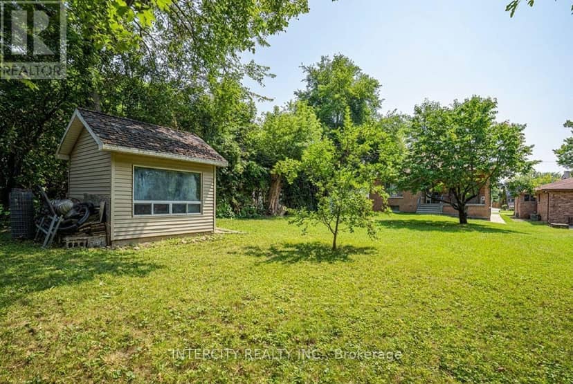 42 Oak Avenue — photo 36 of 40