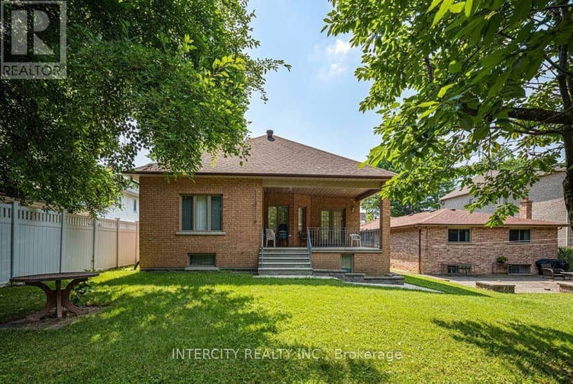 42 Oak Avenue — photo 39 of 40