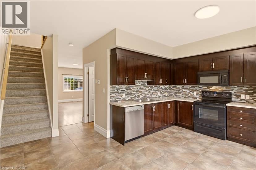 1180 COUNTRYSTONE Drive Unit# 14 — photo 9 of 26