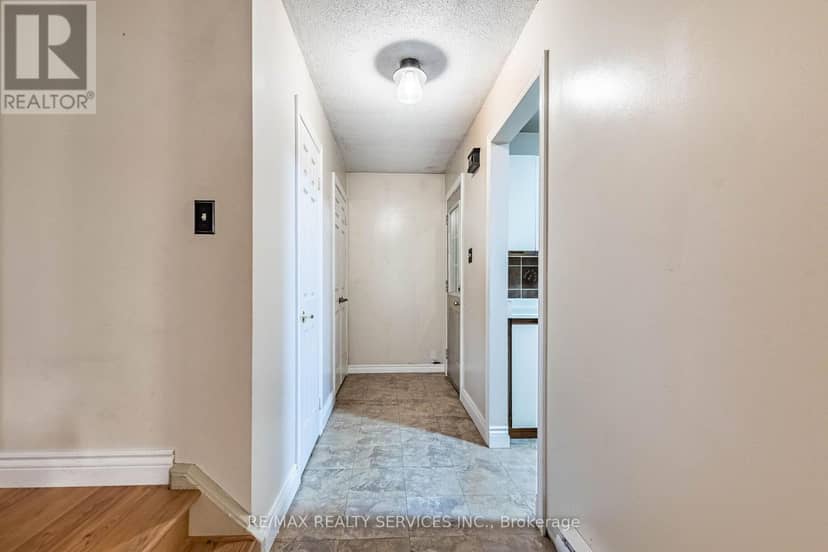 23 Scottsdale Court — photo 10 of 40