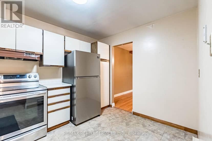 23 Scottsdale Court — photo 12 of 40