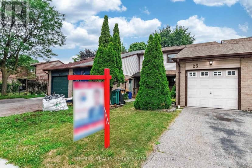 23 Scottsdale Court, Brampton, photo 2