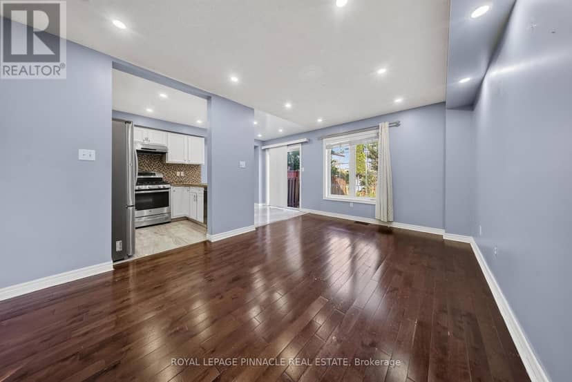 23 Prince Crescent — photo 12 of 40