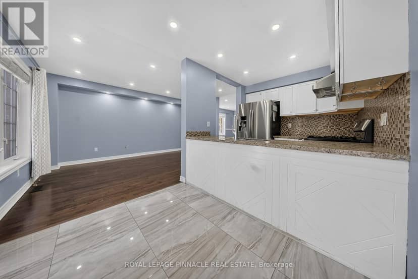 23 Prince Crescent — photo 14 of 40