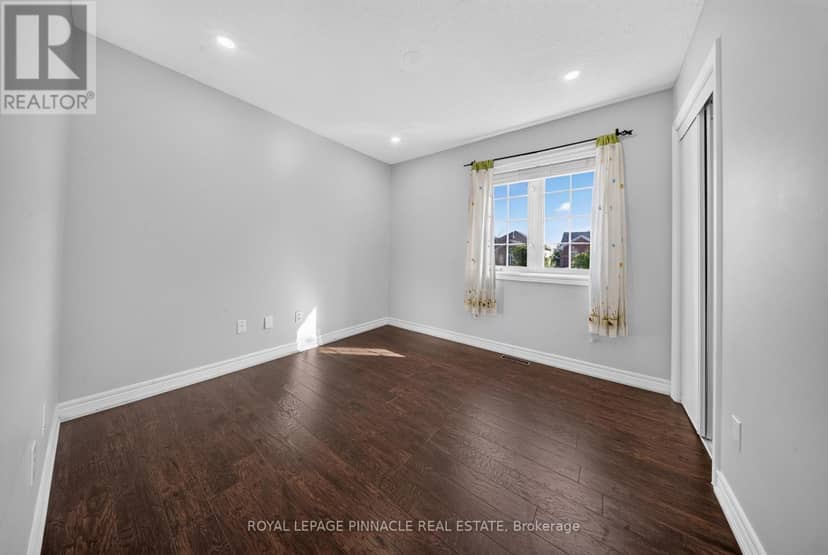 23 Prince Crescent — photo 30 of 40