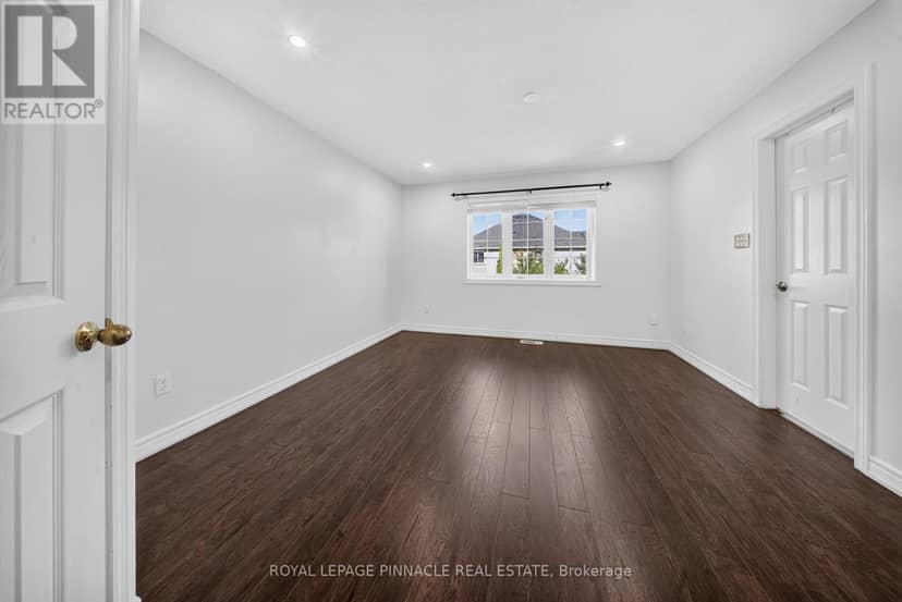 23 Prince Crescent — photo 34 of 40