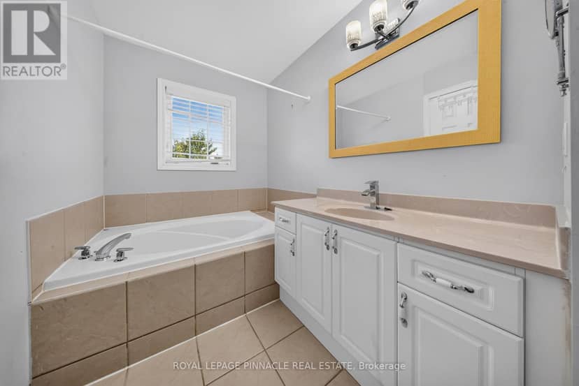 23 Prince Crescent — photo 37 of 40