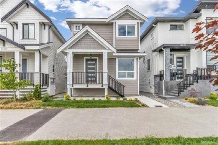 19415 70 AVENUE, Surrey