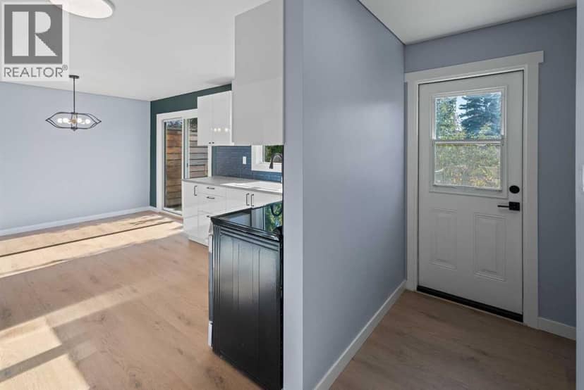6209 42 Avenue — photo 13 of 28