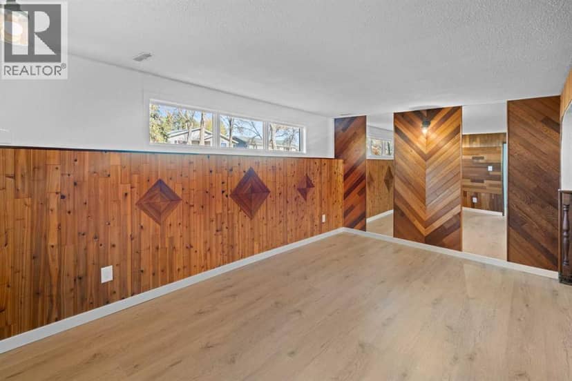 6209 42 Avenue — photo 20 of 28