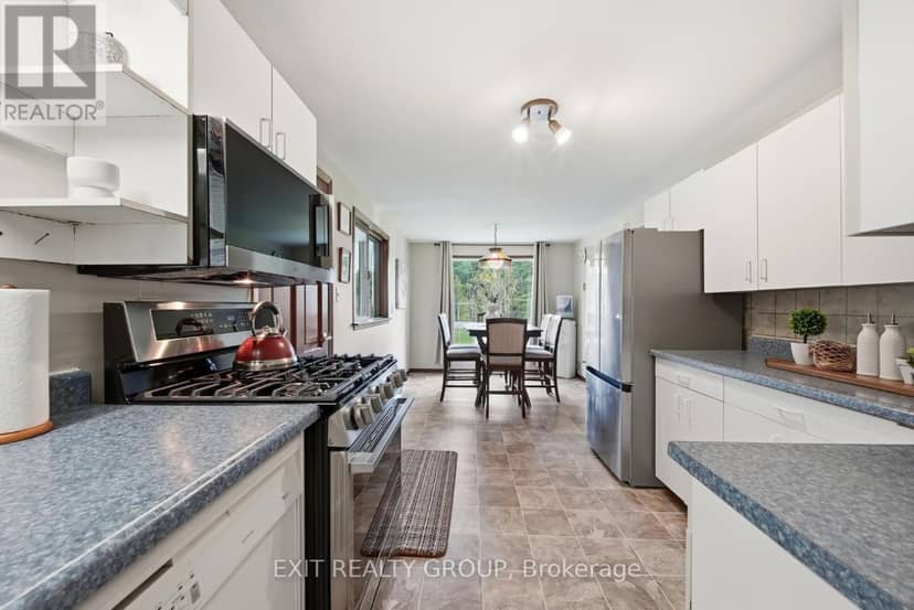 291 Tuftsville Road — photo 16 of 40