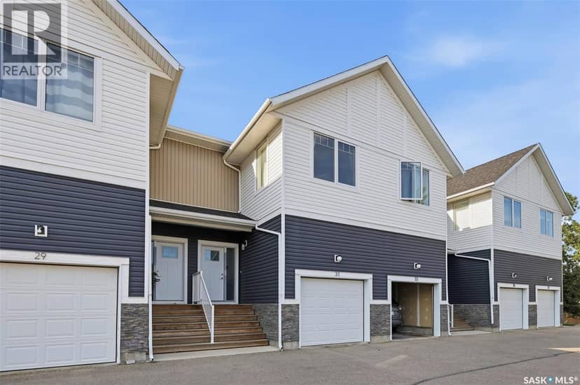 31 510 Kloppenburg CRESCENT — photo 1 of 24