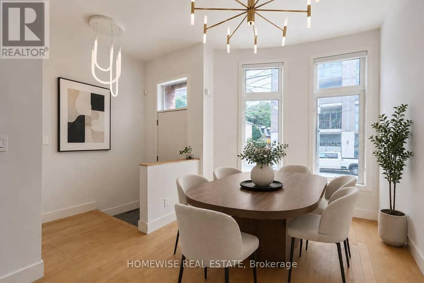 476 King Street E — photo 3 of 40