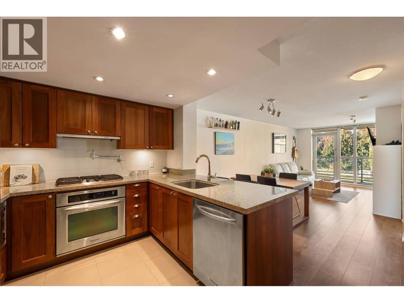 317 9373 Hemlock Drive, Richmond, photo 3