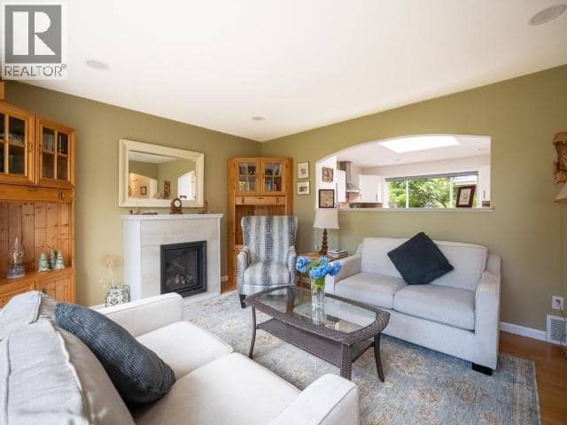 7249 FIELD STREET, Powell River, photo 5