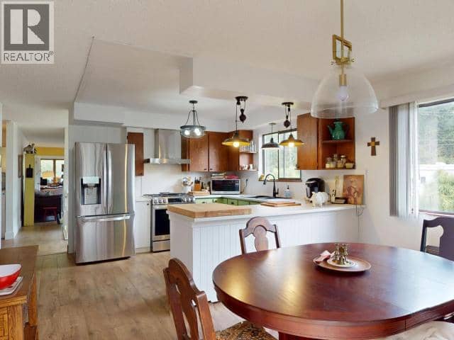 7889 HIGHWAY 101, Powell River, photo 5