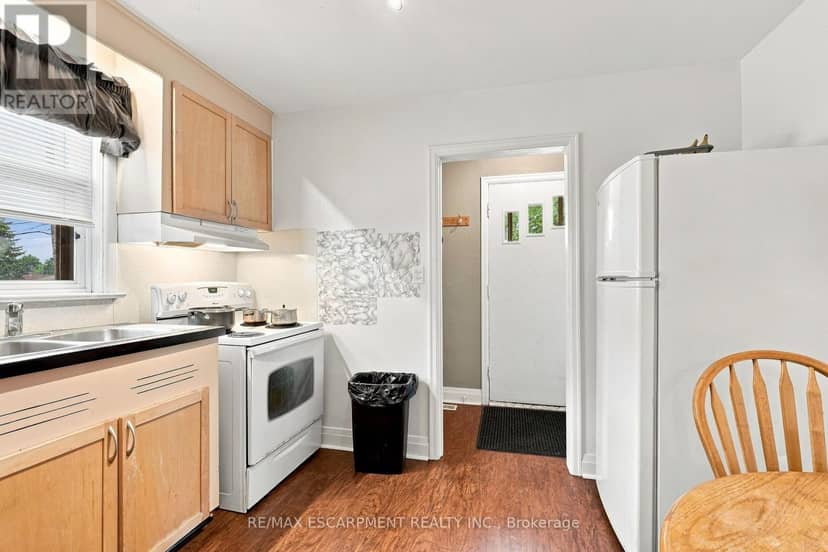 299 West 5th Street — photo 13 of 32