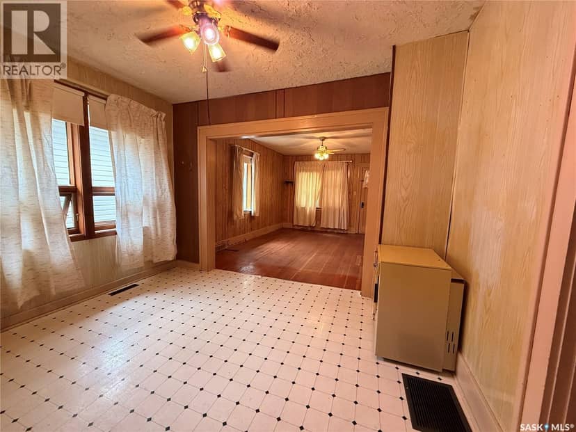 538 Centre STREET, Shaunavon, photo 2