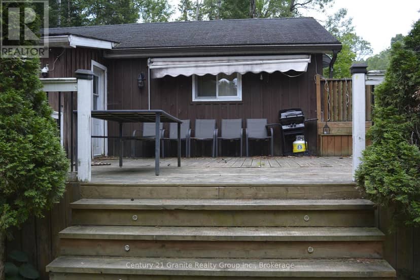 205 Glory Road — photo 17 of 40