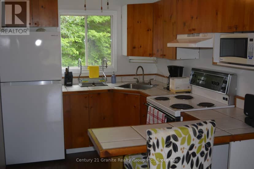 205 Glory Road — photo 29 of 40