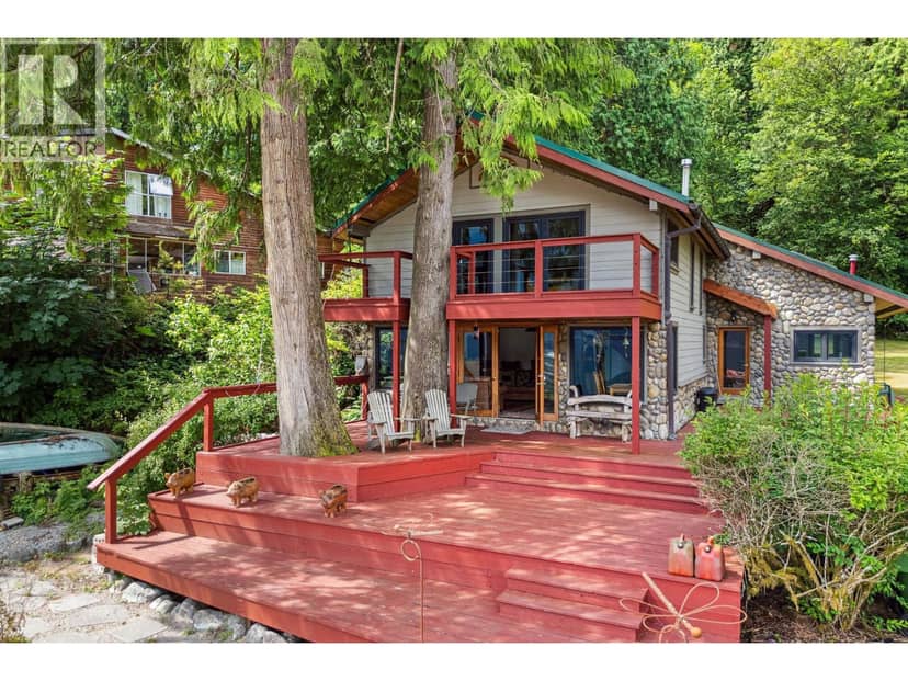 12 & 13 COLDWELL BEACH, North Vancouver, photo 2