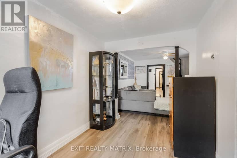 235-237 Guigues Avenue — photo 18 of 33