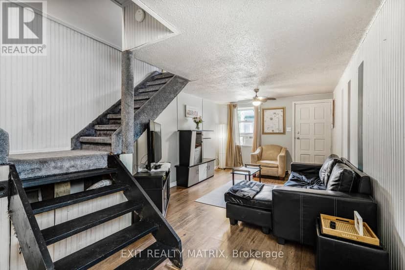 235-237 Guigues Avenue — photo 6 of 33