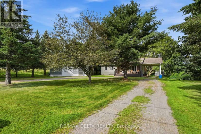 1120 Des Cedres Street — photo 32 of 40