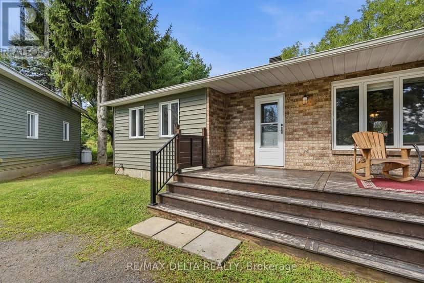 1120 Des Cedres Street — photo 35 of 40