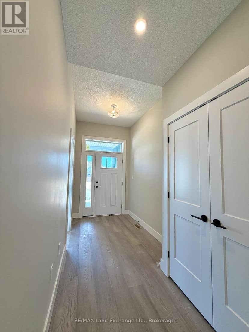 159 Westlinks Drive — photo 4 of 19