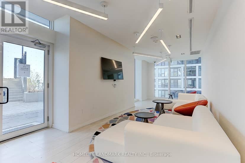 1718 - 251 Jarvis Street — photo 11 of 40