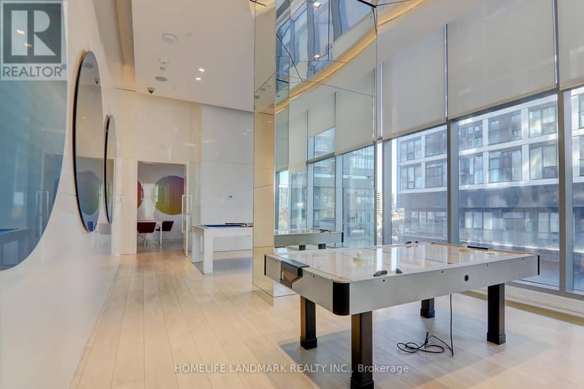 1718 - 251 Jarvis Street — photo 7 of 40