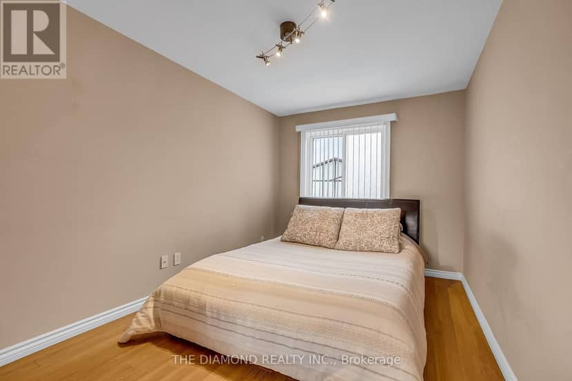 82 - 1755 Rathburn Road E — photo 35 of 40