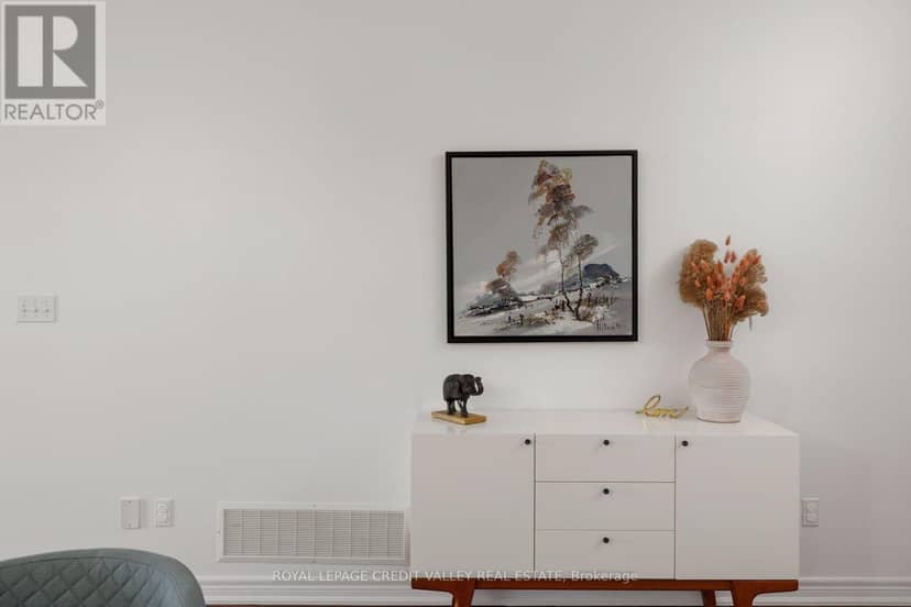 49 Bousfield Court — photo 10 of 35