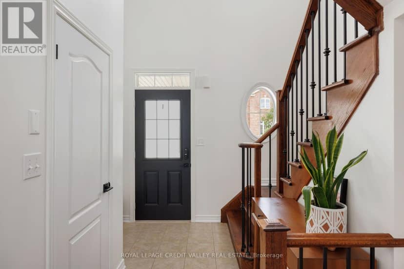 49 Bousfield Court — photo 4 of 35