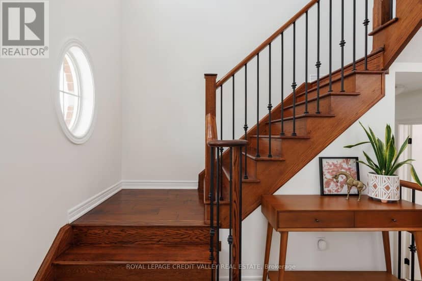 49 Bousfield Court — photo 7 of 35