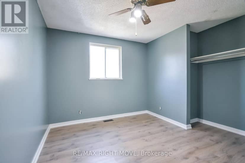 162 Pratt Crescent — photo 16 of 40