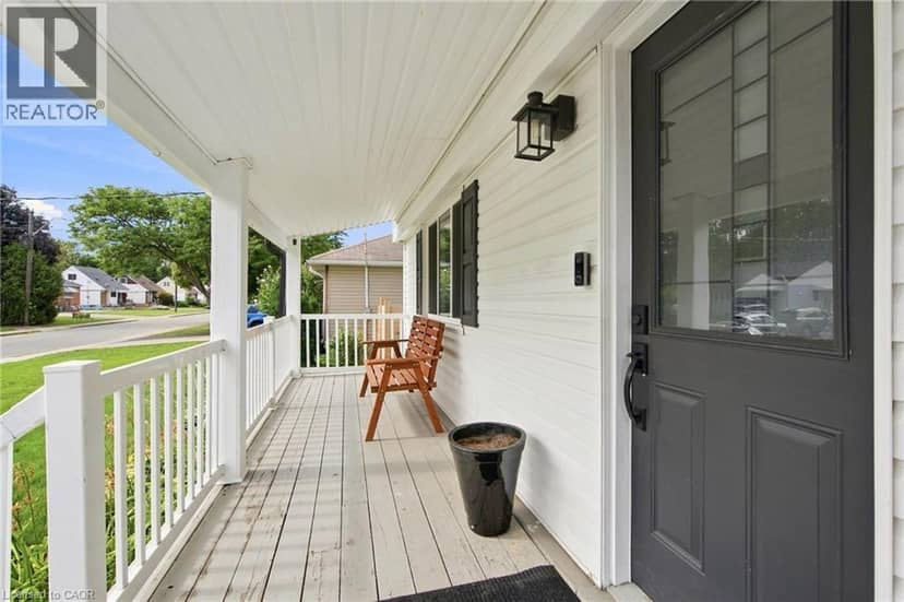 398 EAST 38TH Street, Hamilton, photo 4