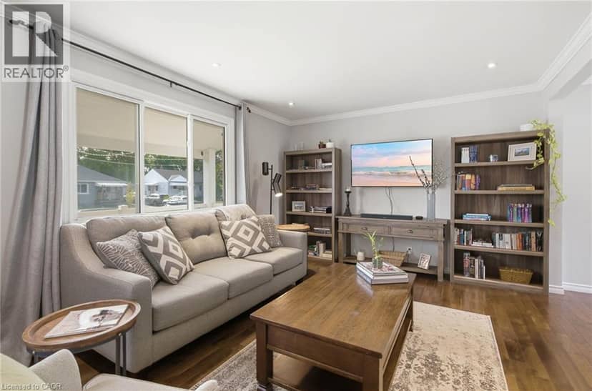 398 EAST 38TH Street, Hamilton, photo 7