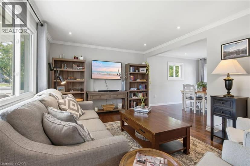 398 EAST 38TH Street, Hamilton, photo 8