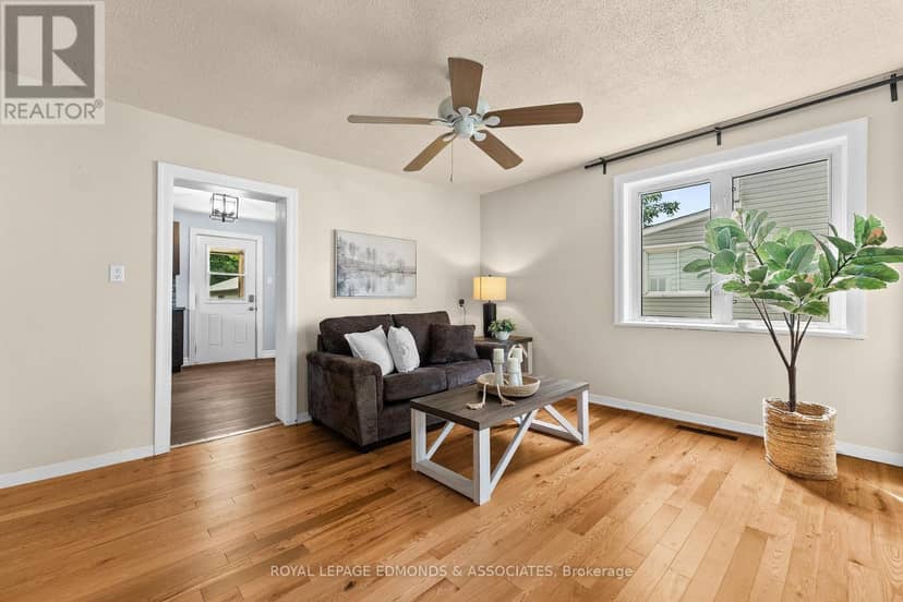 594 Isabella Street — photo 12 of 33