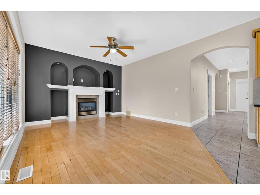 7111 169 AV NW — photo 11 of 40