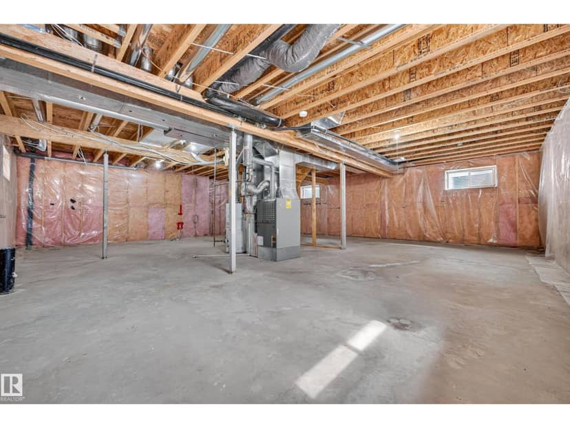 7111 169 AV NW — photo 37 of 40
