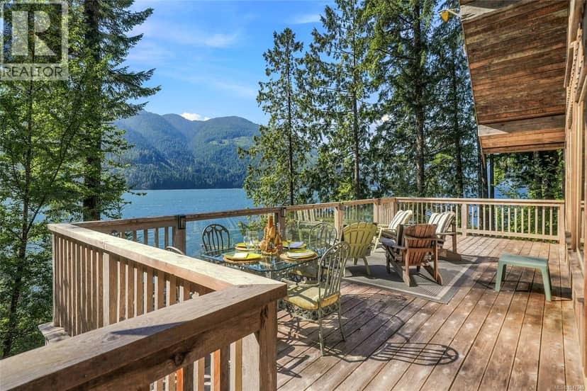5 Headquarters Bay, Port Alberni