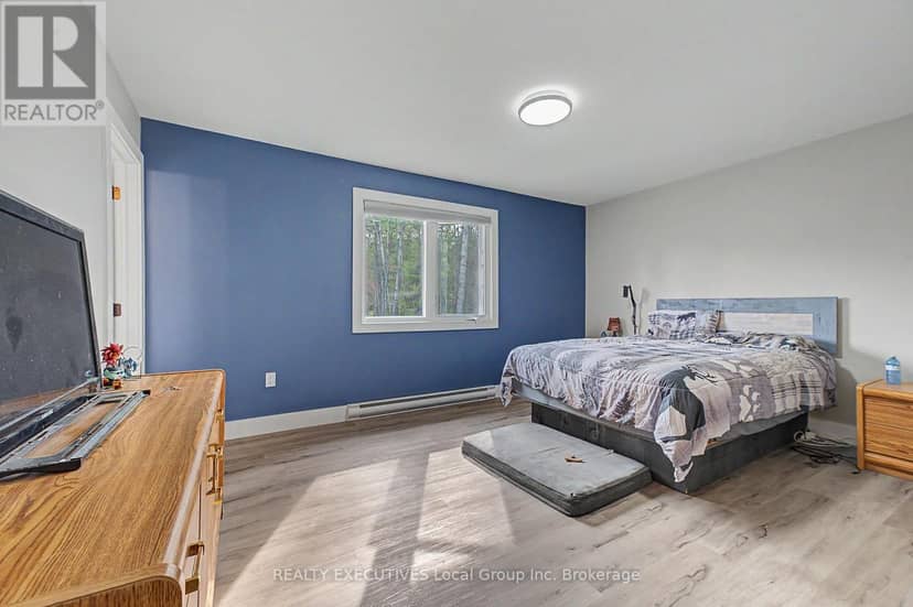 575 Hart Road — photo 14 of 31