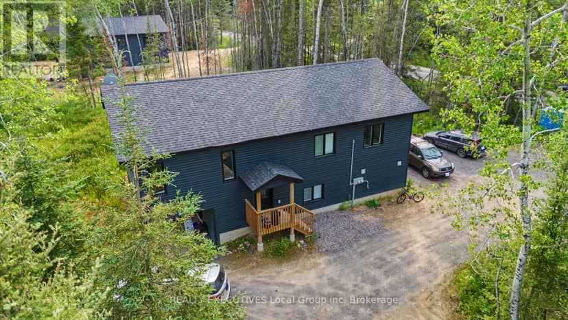 575 Hart Road, Callander, photo 2