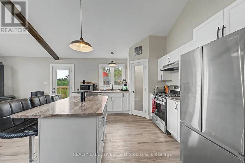 575 Hart Road, Callander, photo 7