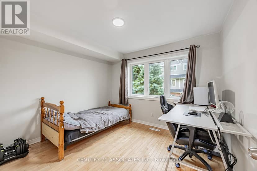 256 - 60 Barondale Drive — photo 19 of 31