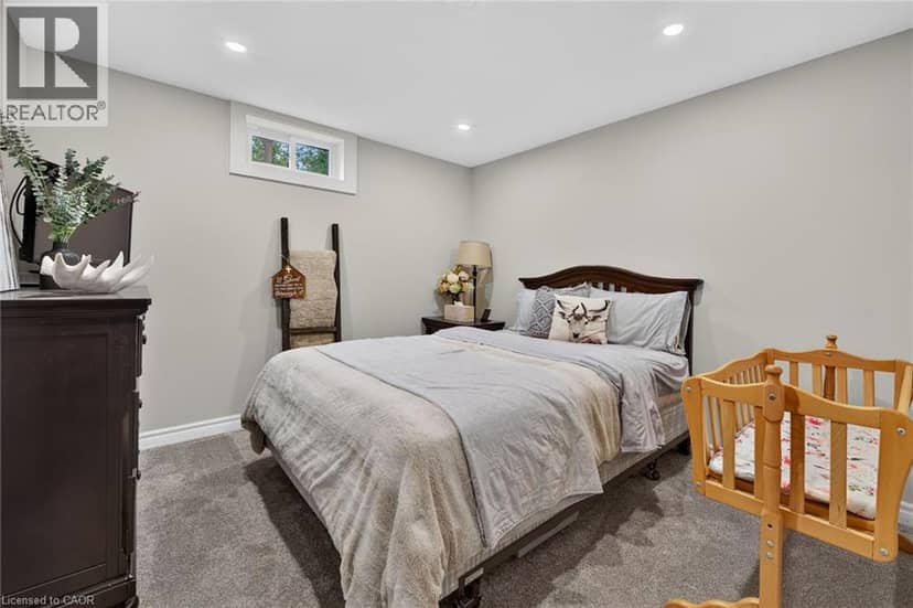 7079 RAINHAM Road — photo 31 of 40